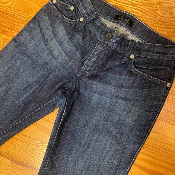 ROCK & REPUBLIC Size 27 Jeans - Picture 2 of 5